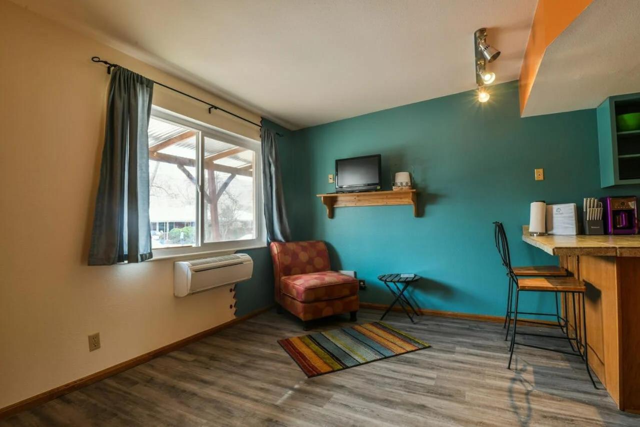 Cozy Adventure Pad Near Downtown - Rose Tree 2 Villa Moab Exteriör bild